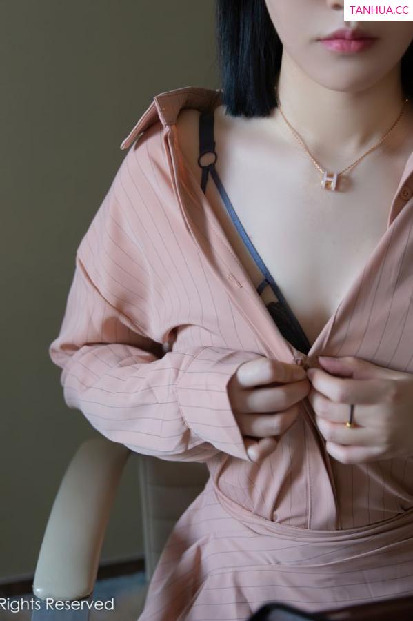 一颗甜蛋黄a  [XiuRen]高清写真图 2021.12.28 No.4393 一颗甜蛋黄a第12张图片